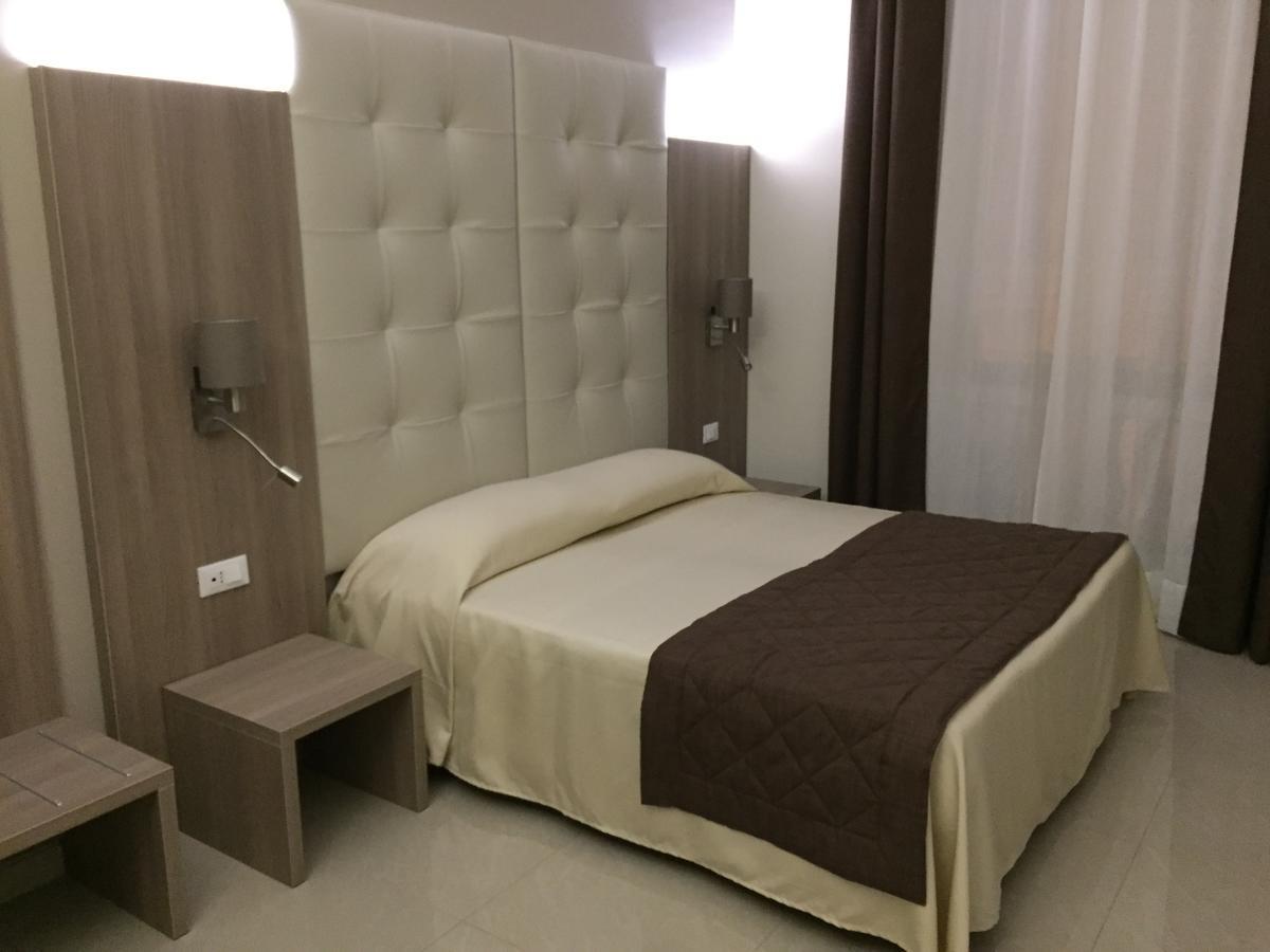 Hotel Bel Soggiorno Генуа Екстериор снимка