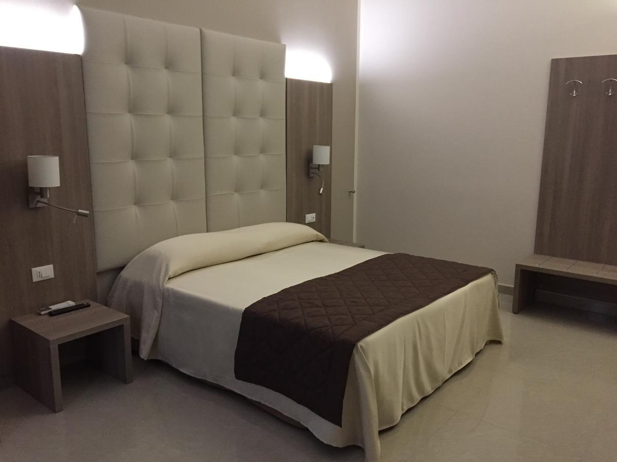 Hotel Bel Soggiorno Генуа Екстериор снимка